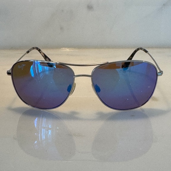Maui Jim Silver Aviator Sunglasses with Blue Mirror Lenses and Brown Case - Picture 3 of 5